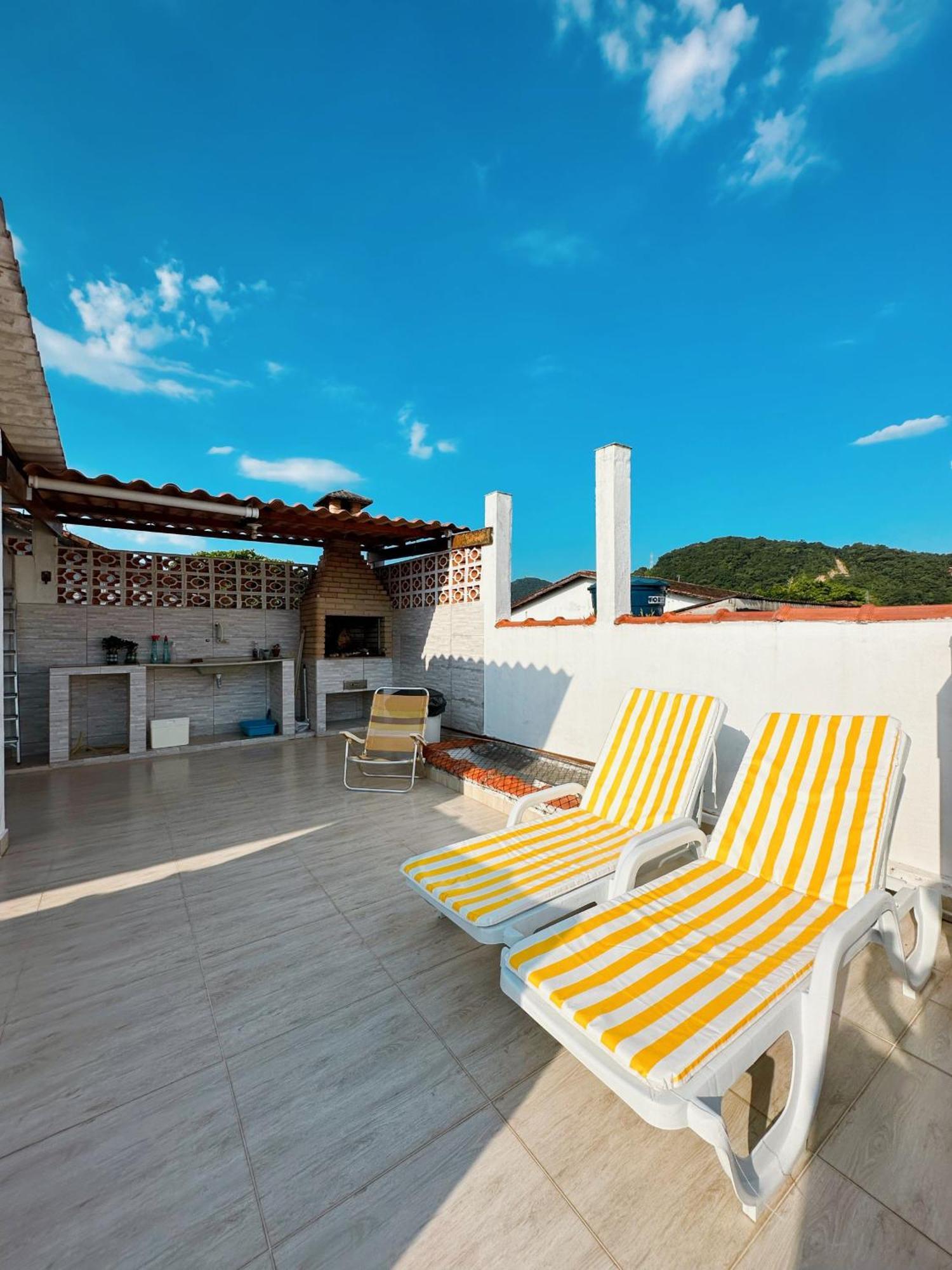 Casa Com Churrasqueira Prox A Asturias Guaruja