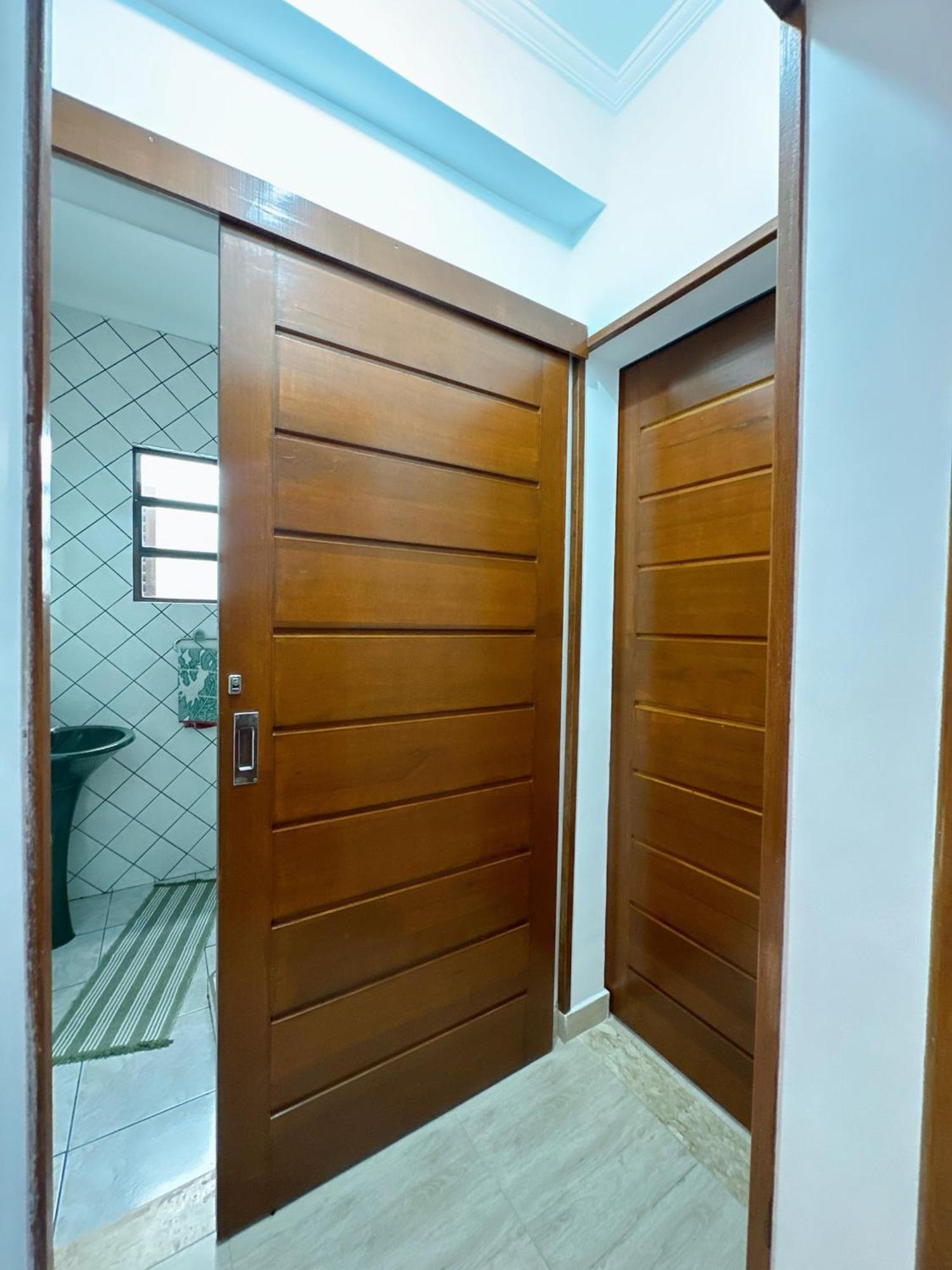 Holiday home Casa Com Churrasqueira Prox A Asturias Guaruja